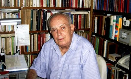 Gilberto Mendonça Teles