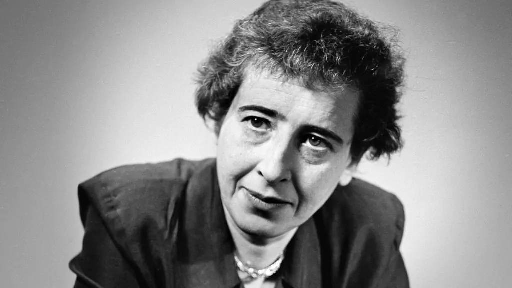 10 poemas de Hannah Arendt