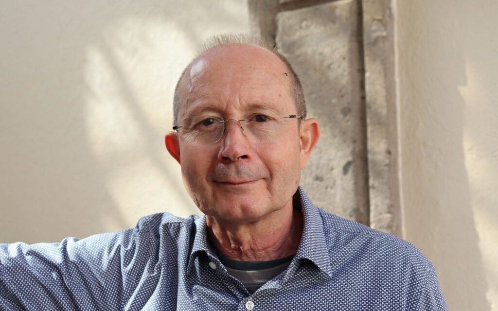 Poeta espanhol Francisco Muñoz Soler lança primeiro livro no Brasil