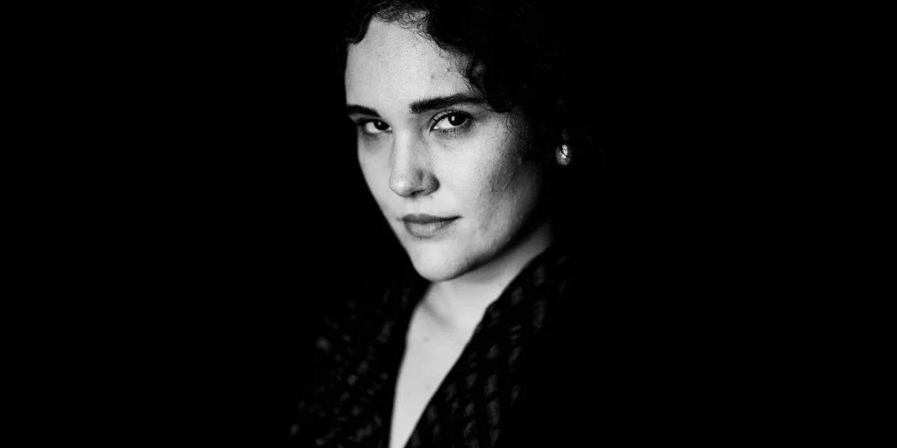 6 poemas de Mariana Basílio