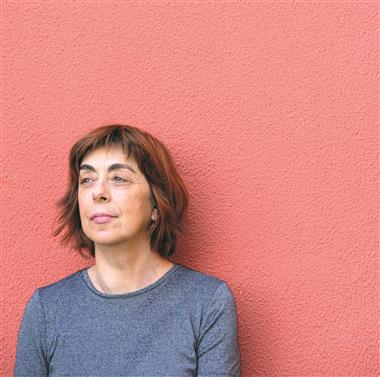 6 poemas de Rosa Oliveira