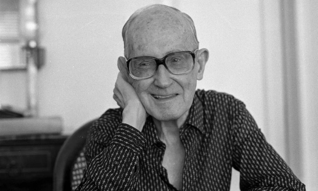 Carlos Drummond de Andrade - Colégio São Paulo