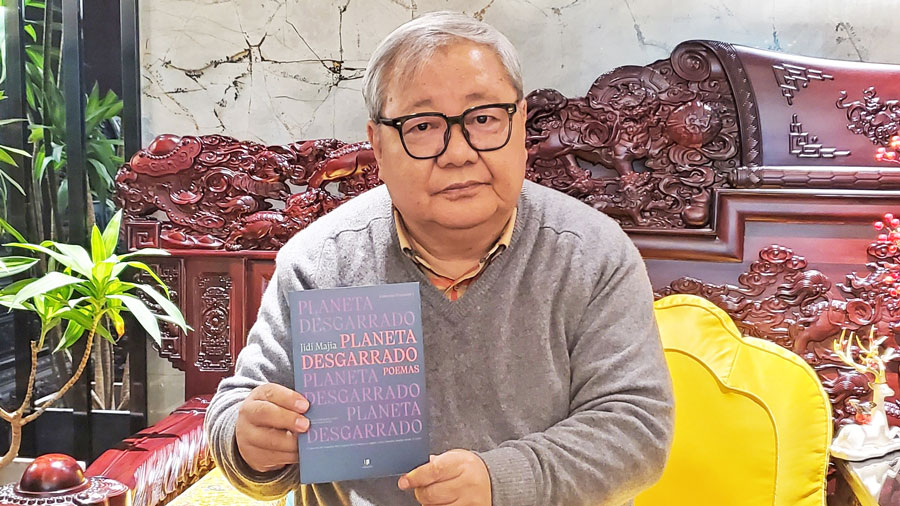 7 poemas de Jidi Majia